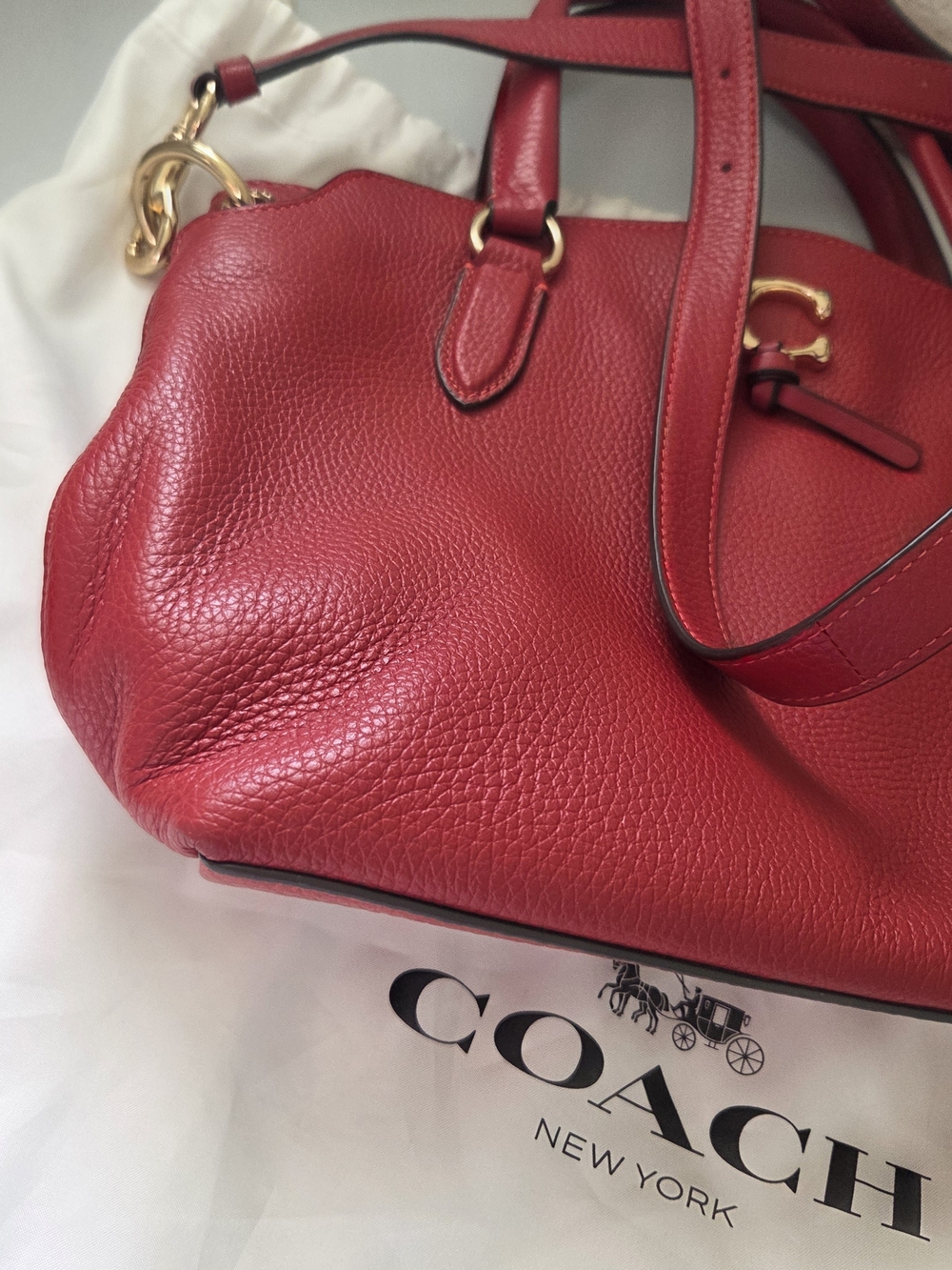COACH Remi Red Leather Shoulder Bag - Classic Pebbled Tote - Picture 2 of 8
